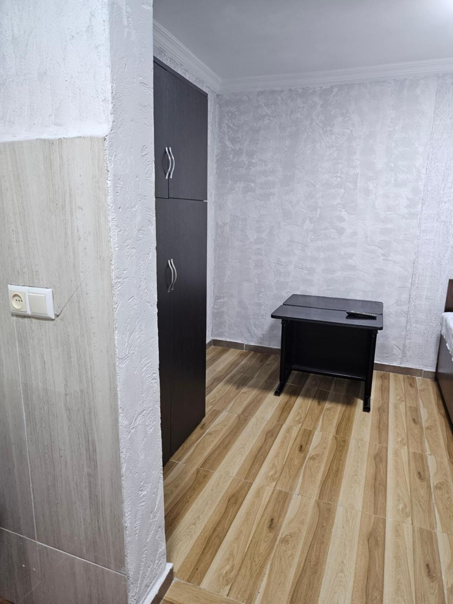 Guest House 2 Floor Batumi Exterior foto