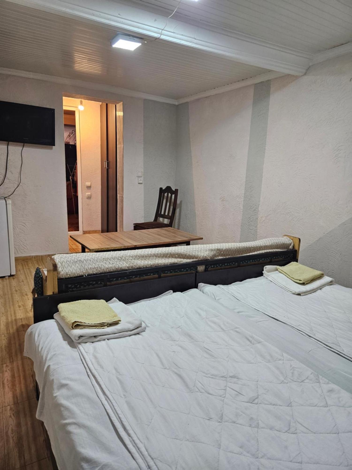 Guest House 2 Floor Batumi Exterior foto